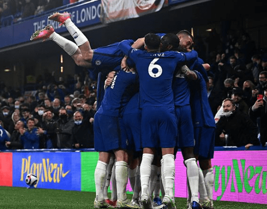 熟悉么？图片报：慕尼黑1860极端球迷在拜仁训练场涂鸦